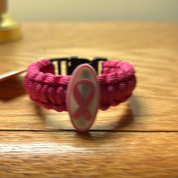 Jewelry - Beaded breast cancer bracelet!